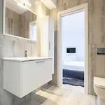 Penthouse And Bbq Kitchen Island & Massive Living By 360 Estates Διαμέρισμα