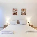 Penthouse And Bbq Kitchen Island & Massive Living By 360 Estates Διαμέρισμα *