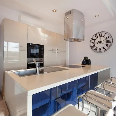 Penthouse And Bbq Kitchen Island & Massive Living By 360 Estates Apartment Saint Julian's