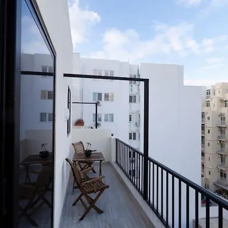 Penthouse And Bbq Kitchen Island & Massive Living By 360 Estates Apartment Saint Julian's