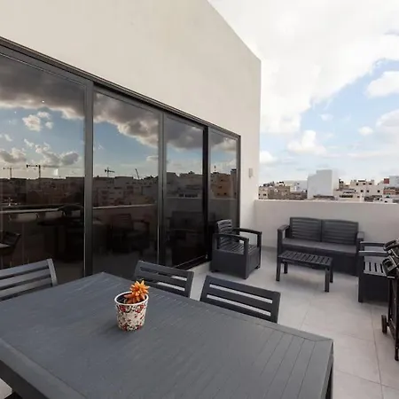 Apartment Penthouse And Bbq Kitchen Island & Massive Living By 360 Estates Saint Julian's