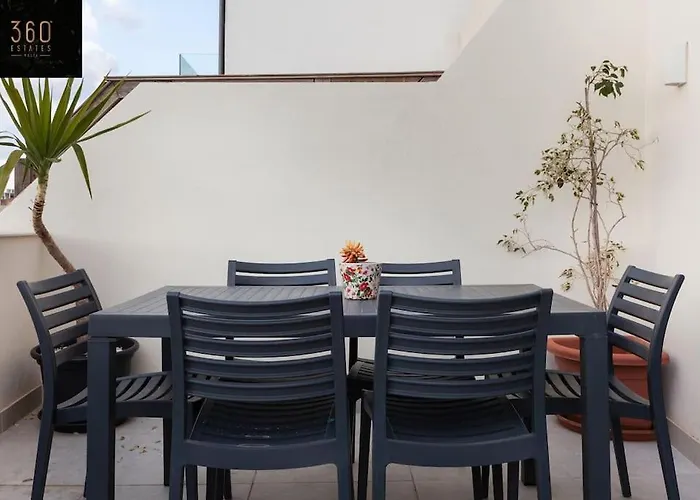 Penthouse And Bbq Kitchen Island & Massive Living By 360 Estates Apartment San Ġiljan