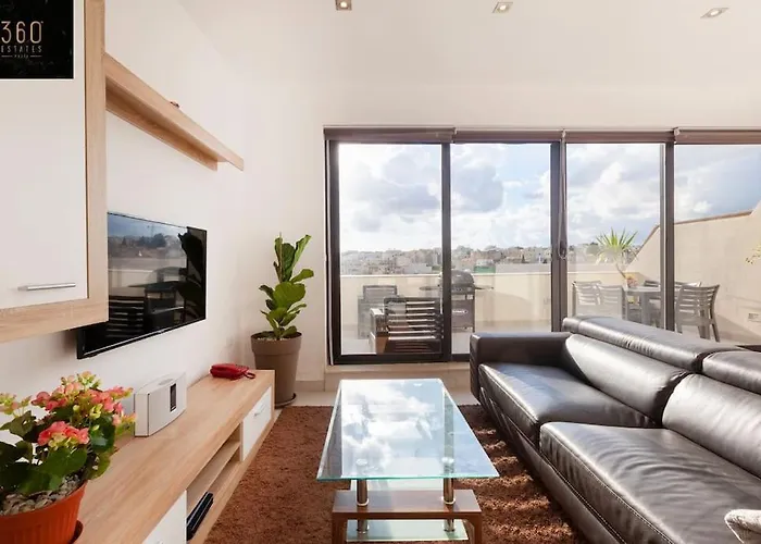 Penthouse And Bbq Kitchen Island & Massive Living By 360 Estates Apartment Saint Julian's