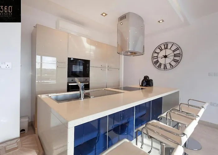 Penthouse And Bbq Kitchen Island & Massive Living By 360 Estates Apartment San Ġiljan