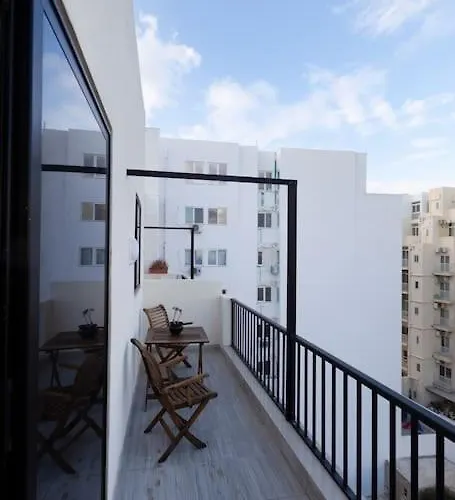 Penthouse And Bbq Kitchen Island & Massive Living By 360 Estates Apartment Saint Julian's