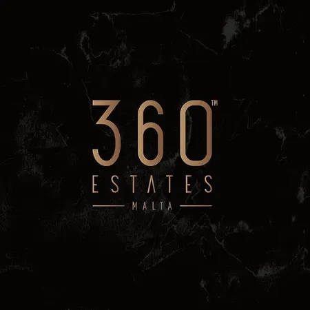 Penthouse And Bbq Kitchen Island & Massive Living By 360 Estates